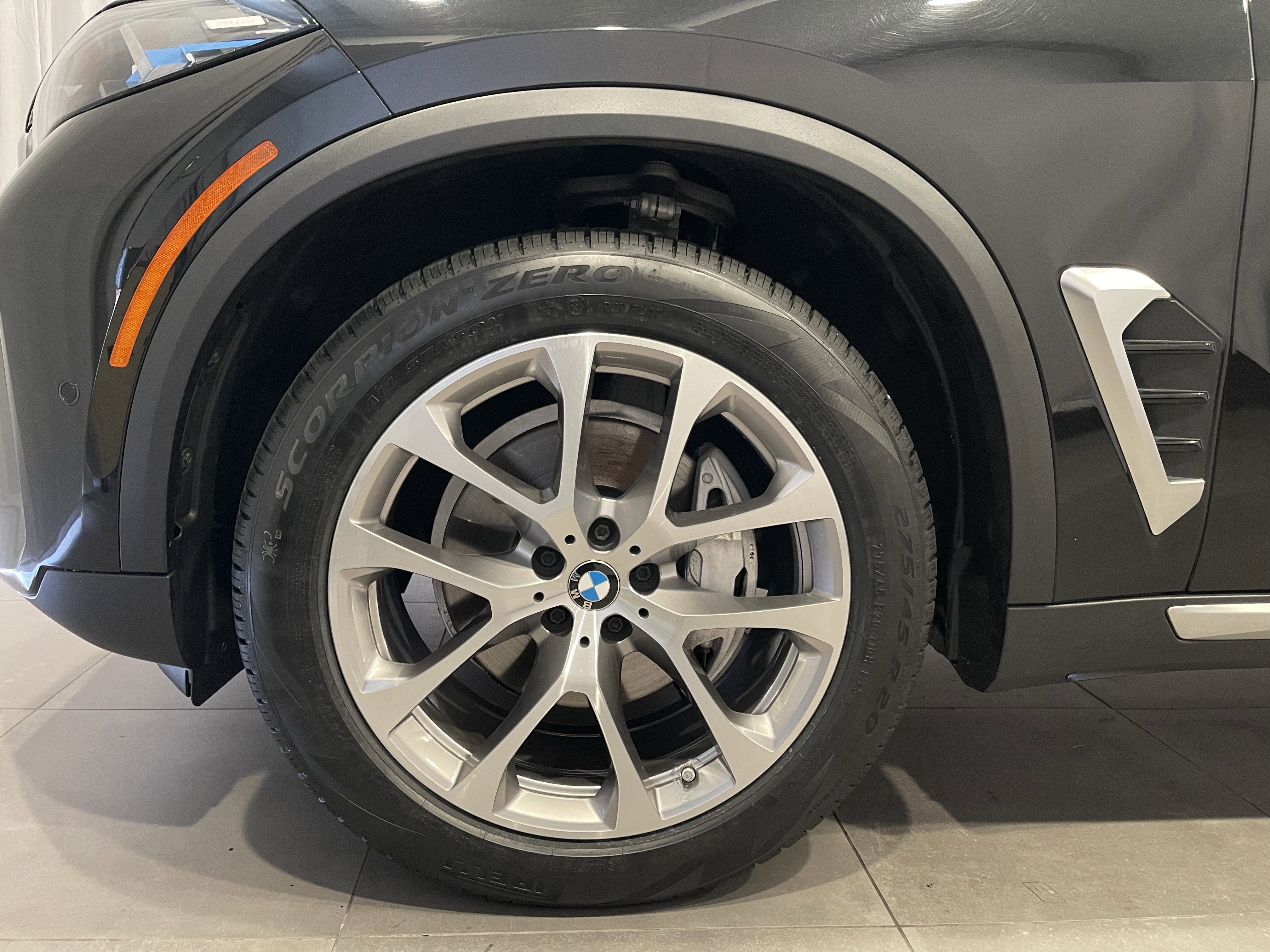 Certified 2024 BMW X5 xDrive40i w/ Premium Package AWD/4WD image 7