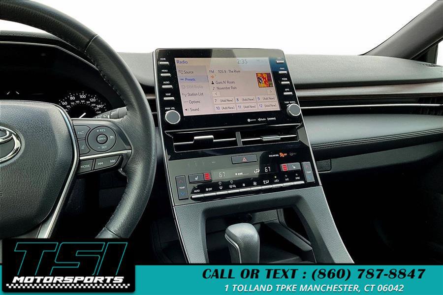 Used 2019 Toyota Avalon XLE FWD image 6