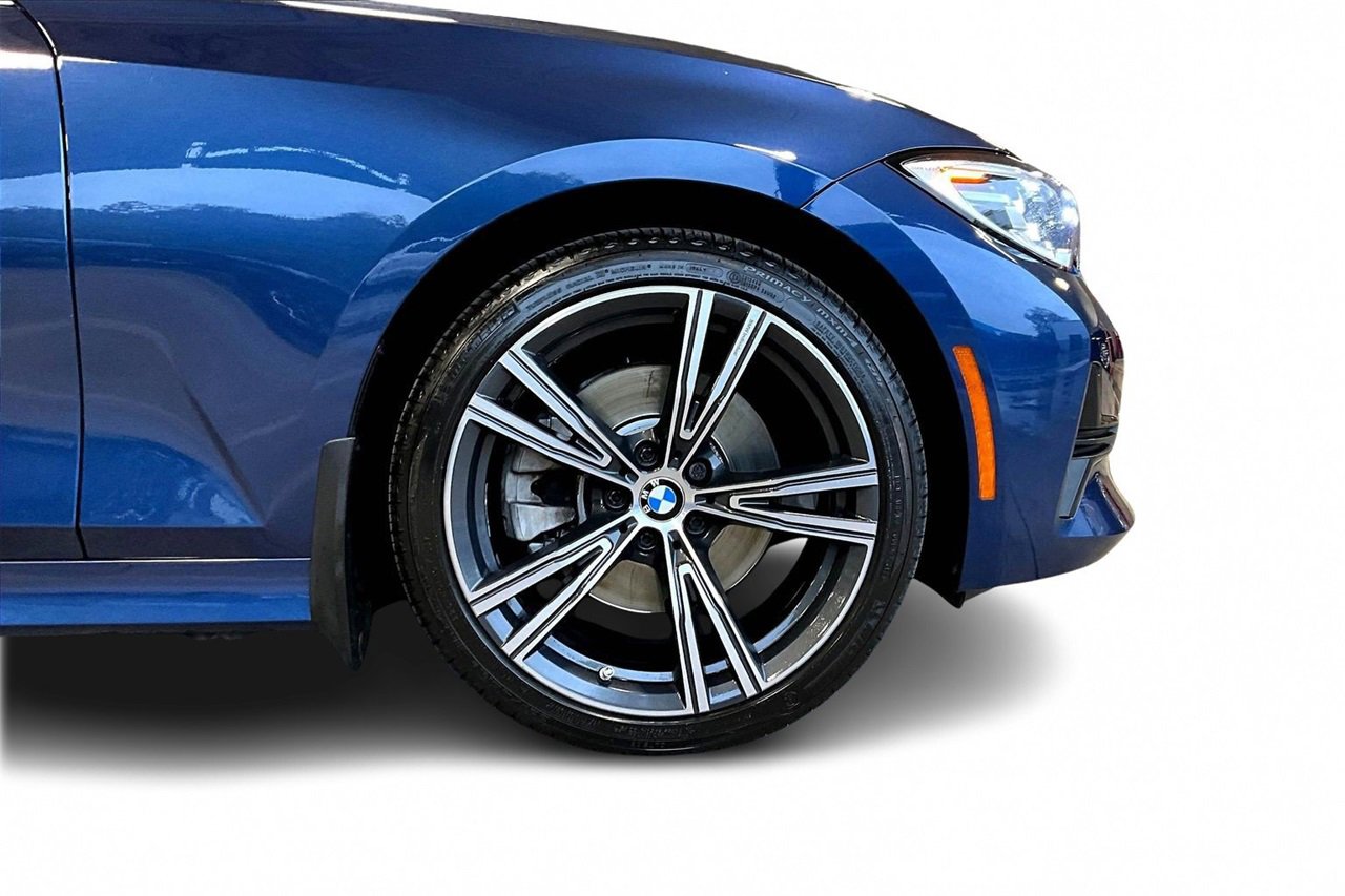 Used 2022 BMW 330i Sedan w/ Premium Package 2 image 31