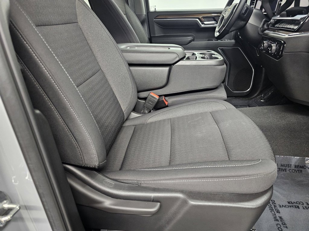 Used 2024 Chevrolet Silverado 1500 LT AWD/4WD image 23