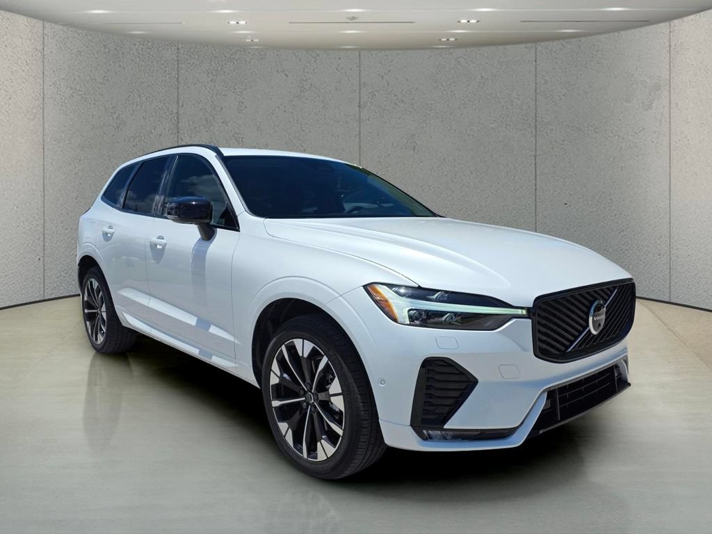 Used 2026 Volvo XC60 B5 Plus w/ Protection Package Premier AWD/4WD image 13