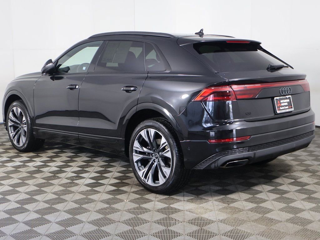 Used 2024 Audi Q8 Premium w/ Black Optic Package image 11