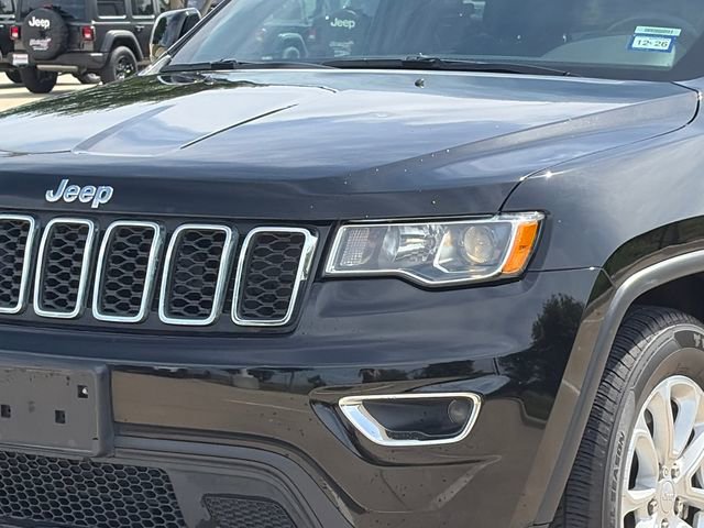 Used 2021 Jeep Grand Cherokee Laredo w/ Security & Convenience Group RWD image 4