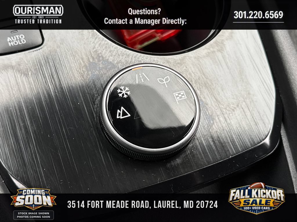 Used 2025 Nissan Rogue SV AWD/4WD image 25