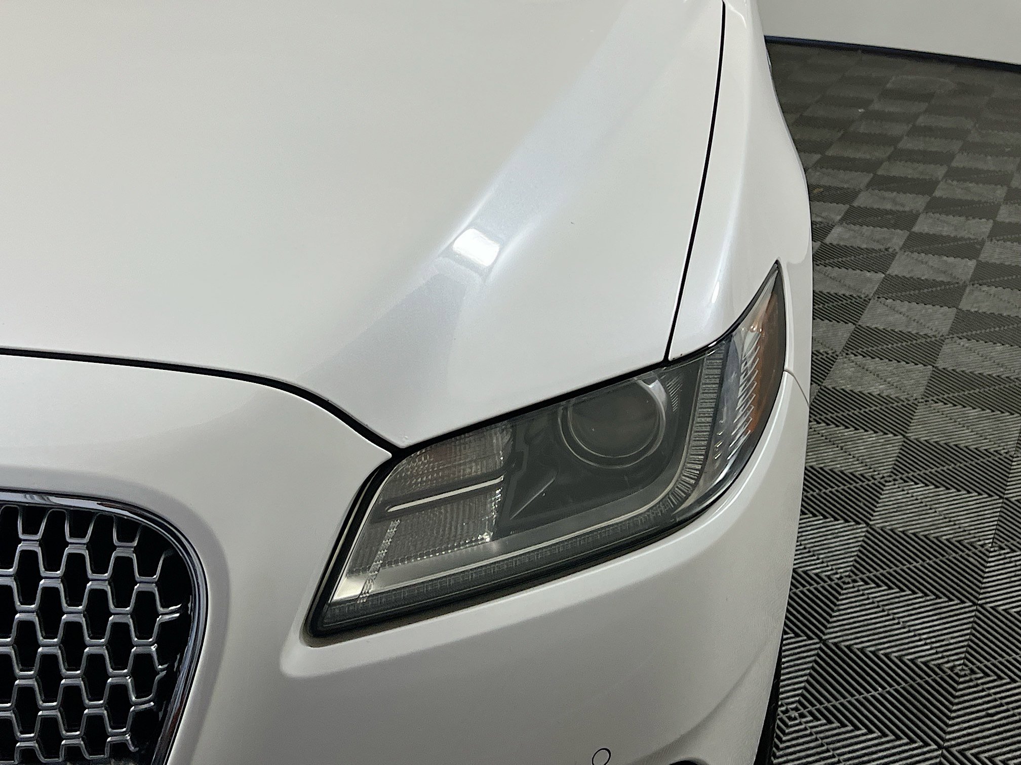 Used 2018 Lincoln Continental Select FWD image 11