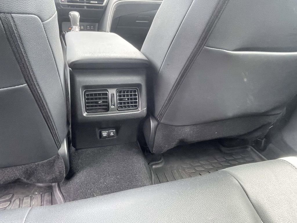 Used 2025 Toyota Camry SE w/ Multimedia Upgrade Package FWD image 14