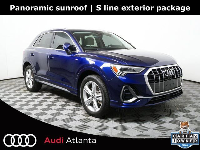 Used 2023 Audi Q3 2.0T Premium w/ Convenience Package AWD/4WD image 1
