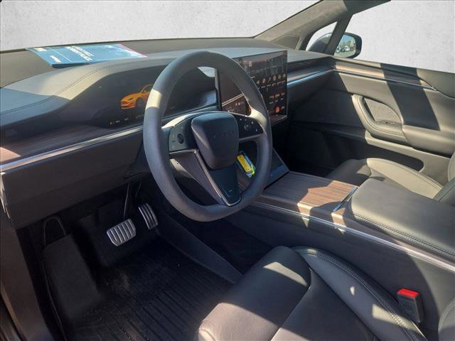 Used 2024 Tesla Model X image 10