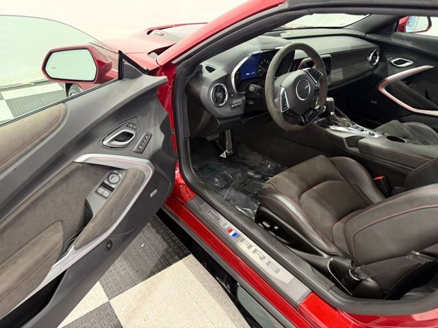 Used 2022 Chevrolet Camaro ZL1 image 23