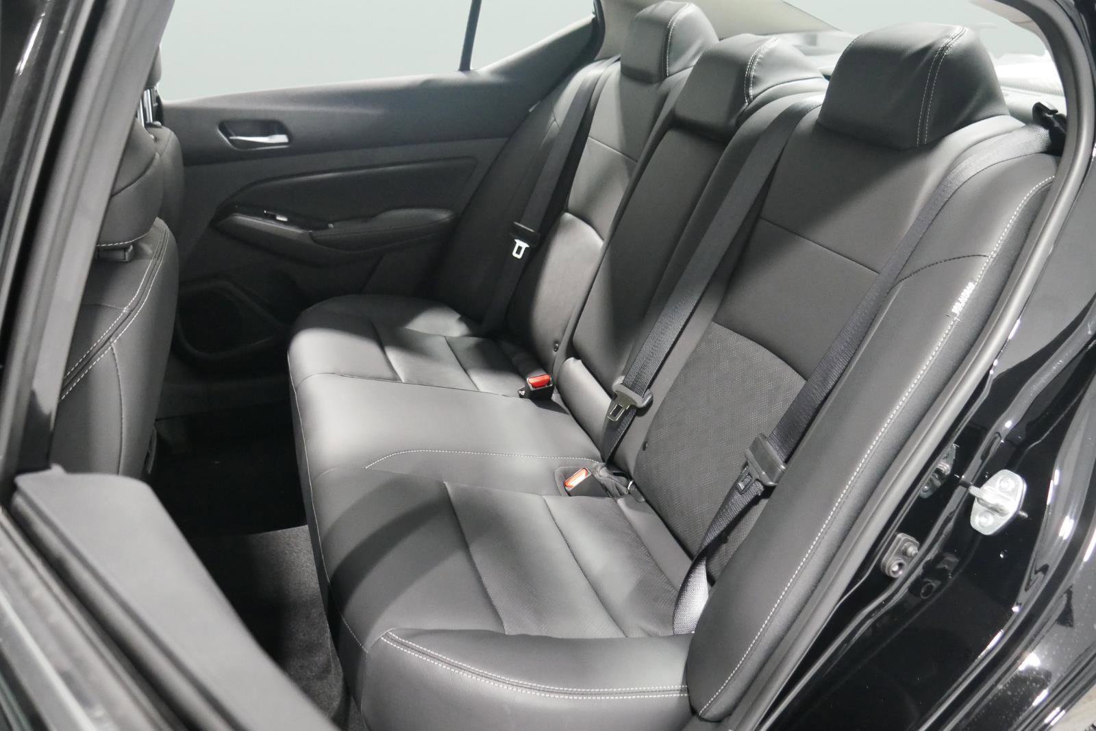 New 2025 Nissan Altima 2.5 SL image 11