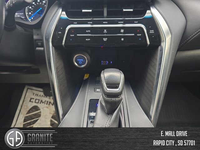 Used 2021 Toyota Venza XLE w/ Softex Package image 18