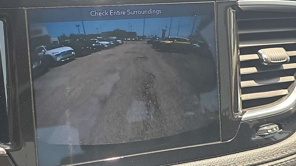 Used 2018 Chrysler Pacifica Limited FWD image 29