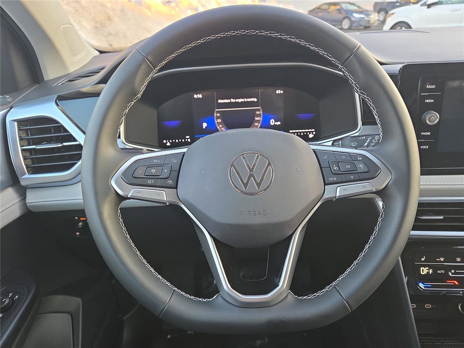 New 2026 Volkswagen Taos SE image 15