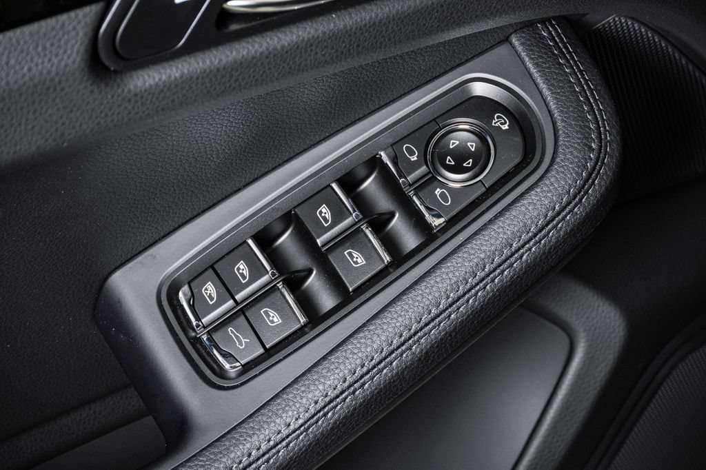 New 2026 Porsche Macan S AWD/4WD image 26