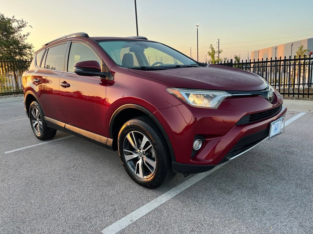 Used 2018 Toyota RAV4 XLE w/ Plus Extra Value Package FWD image 3