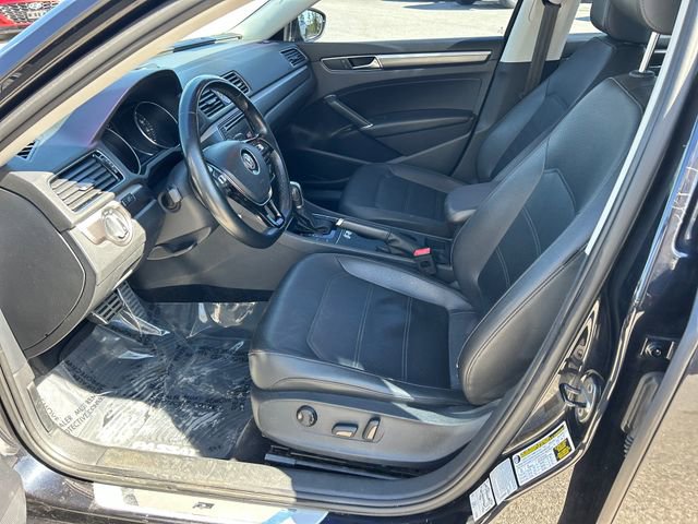 Used 2017 Volkswagen Passat 1.8T R-Line image 27