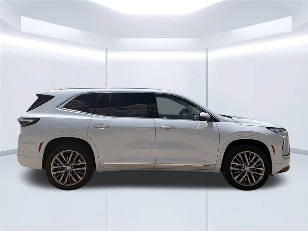 Used 2026 Buick Enclave Avenir w/ Super Cruise Package FWD image 4