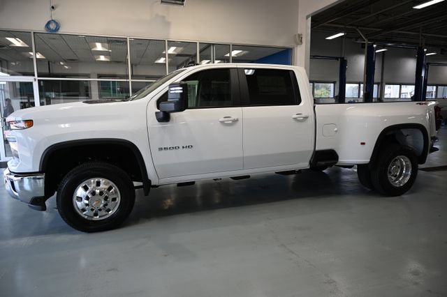 New 2026 Chevrolet Silverado 3500 LT w/ All Star Edition AWD/4WD image 11