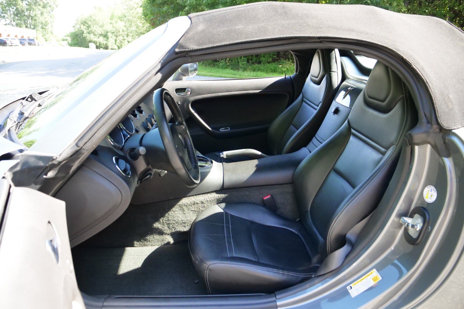 Used 2007 Pontiac Solstice Convertible w/ Premium Package RWD image 3