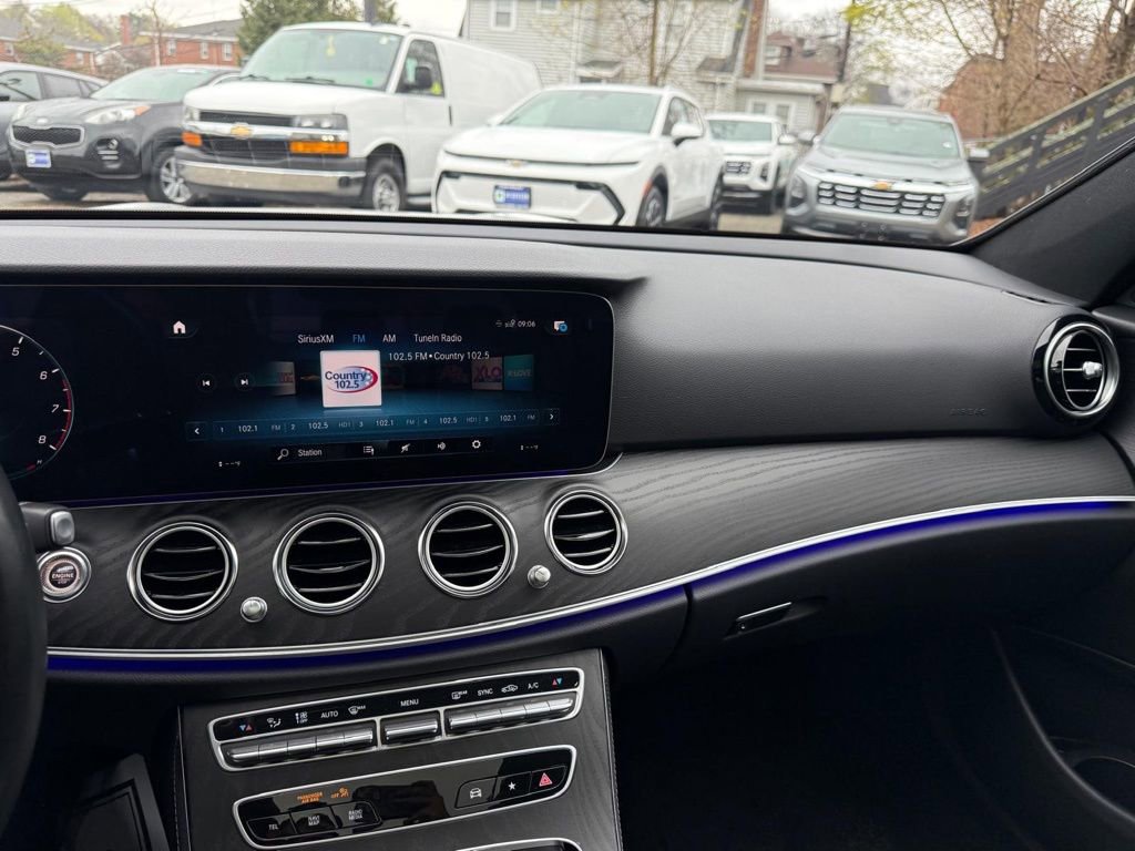Used 2023 Mercedes-Benz E 350 4MATIC Sedan image 27