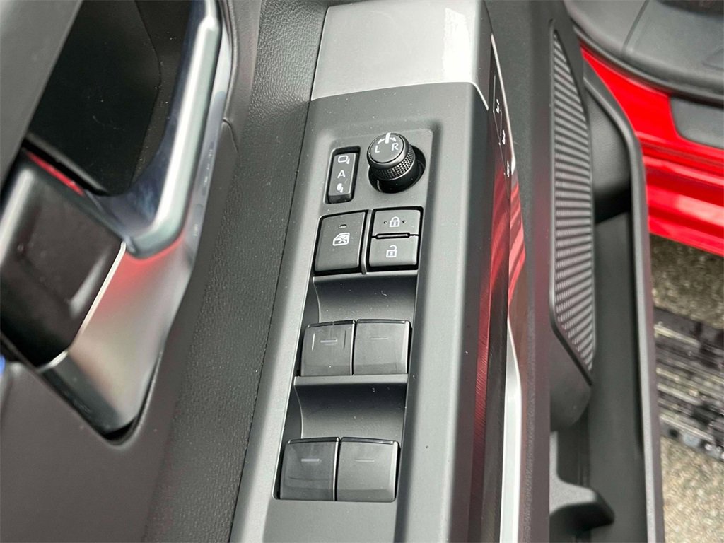Used 2025 Toyota Tundra Platinum image 23