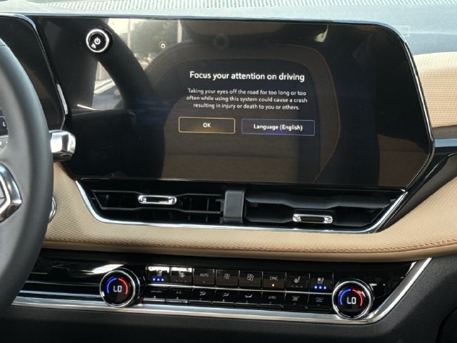 New 2026 Chevrolet Equinox ACTIV w/ Convenience Package III FWD image 17