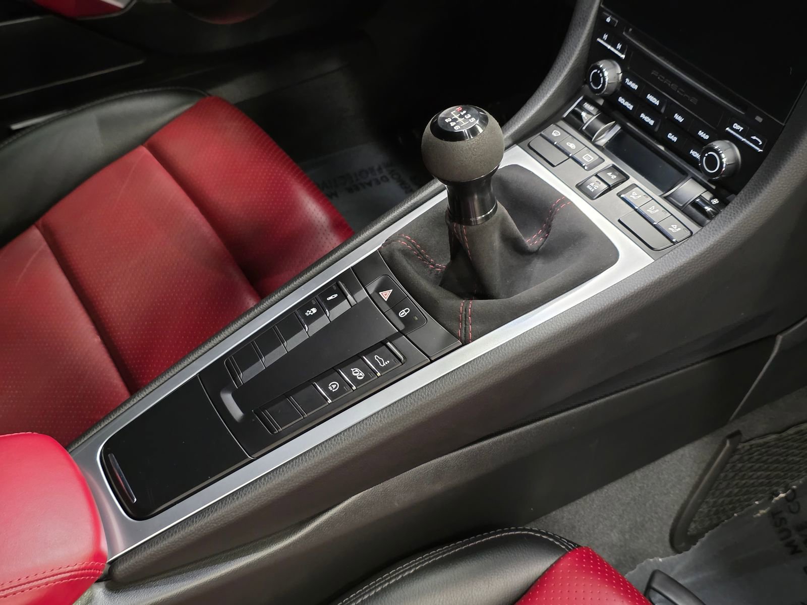 Used 2017 Porsche 718 Cayman RWD image 35