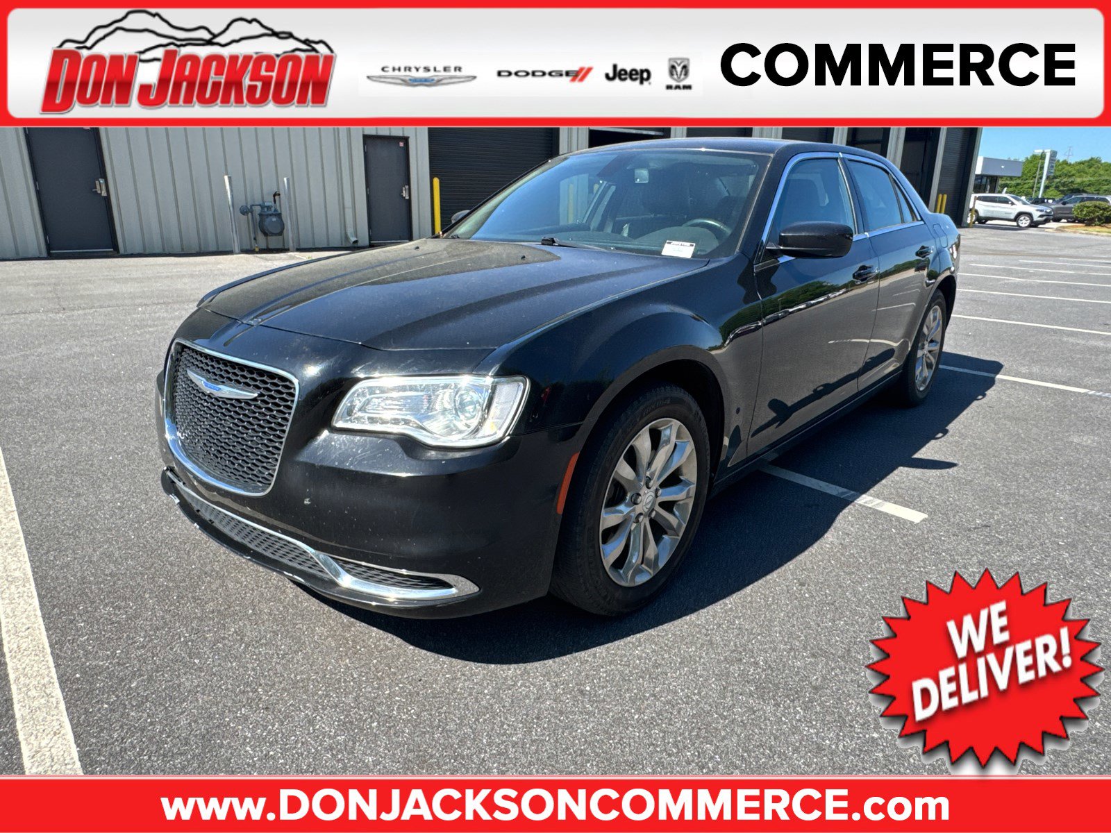 Used 2018 Chrysler 300 Touring L image 1