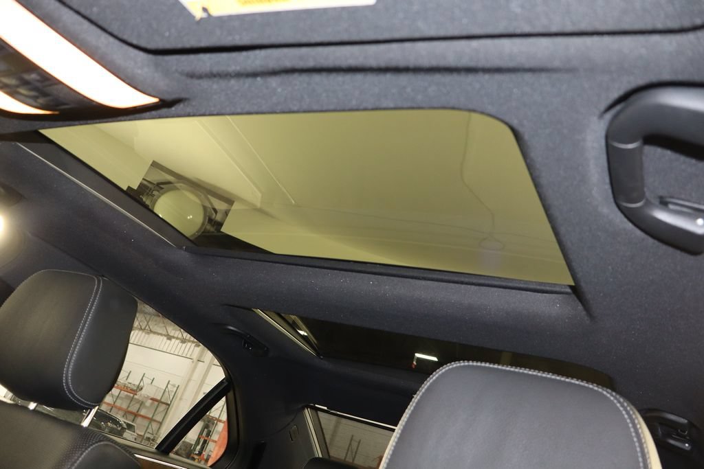 Used 2014 Mercedes-Benz E 550 4MATIC Sedan image 22