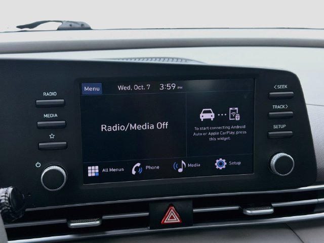 Certified 2025 Hyundai Elantra SE FWD image 15