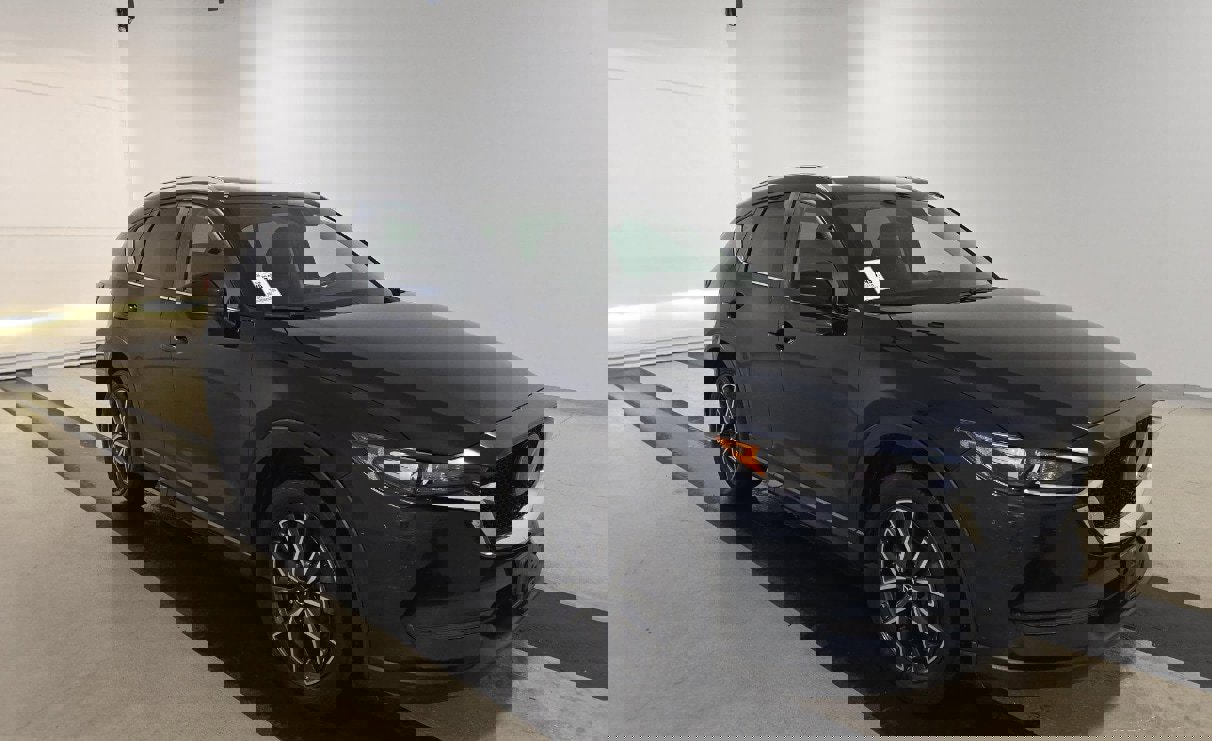 Used 2018 MAZDA CX-5 Touring image 11