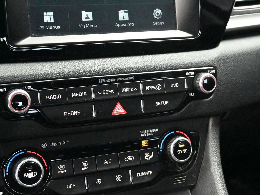 Used 2017 Kia Niro LX image 23