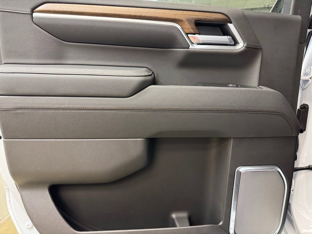 New 2026 Chevrolet Silverado 1500 High Country w/ Technology Package image 16