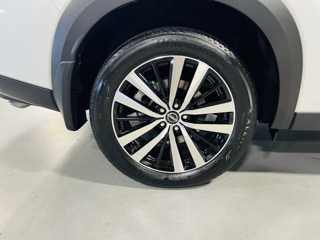 New 2025 Nissan Pathfinder Platinum image 14