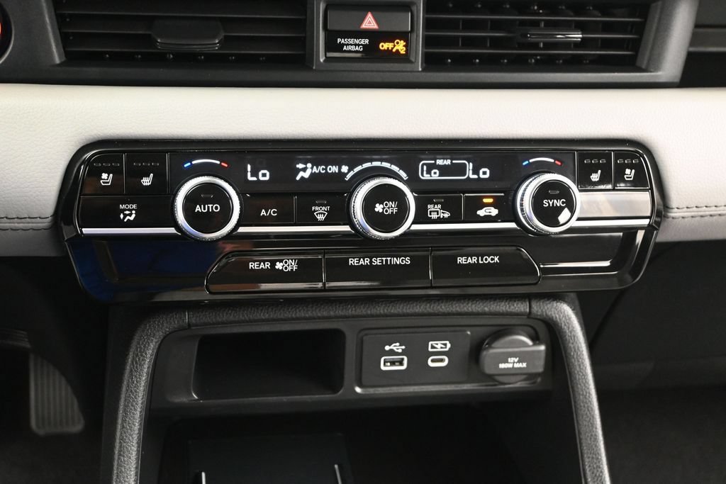 Used 2023 Honda Pilot Elite image 16