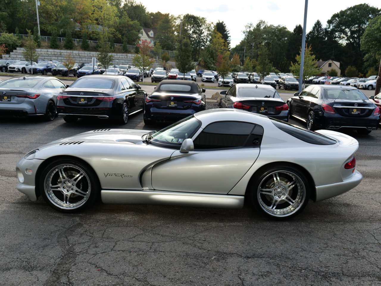 Used 1999 Dodge Viper GTS image 8
