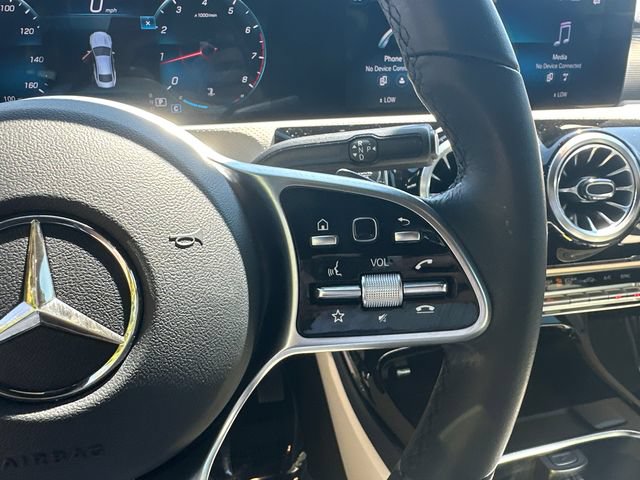Used 2022 Mercedes-Benz CLA 250 image 26