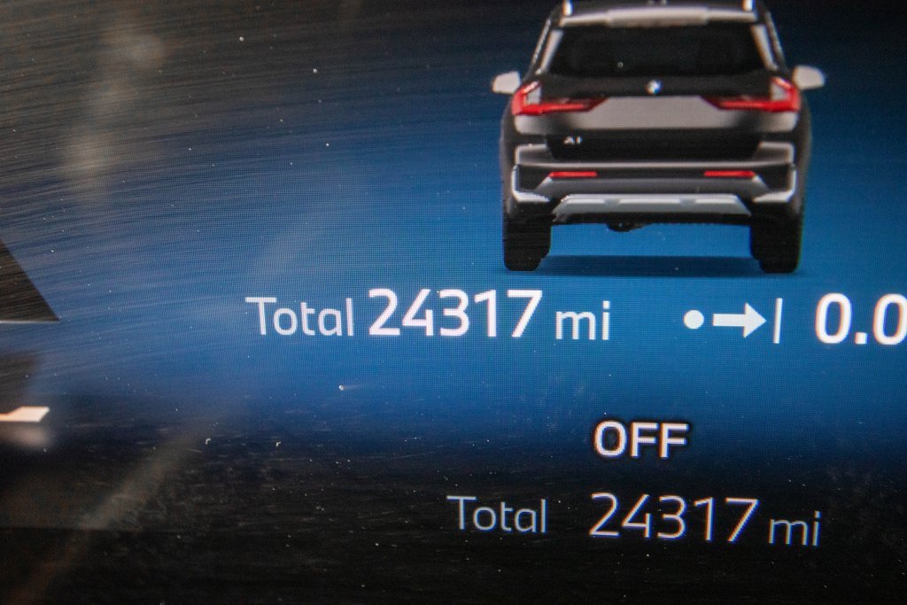 Used 2025 BMW X1 xDrive28i image 21