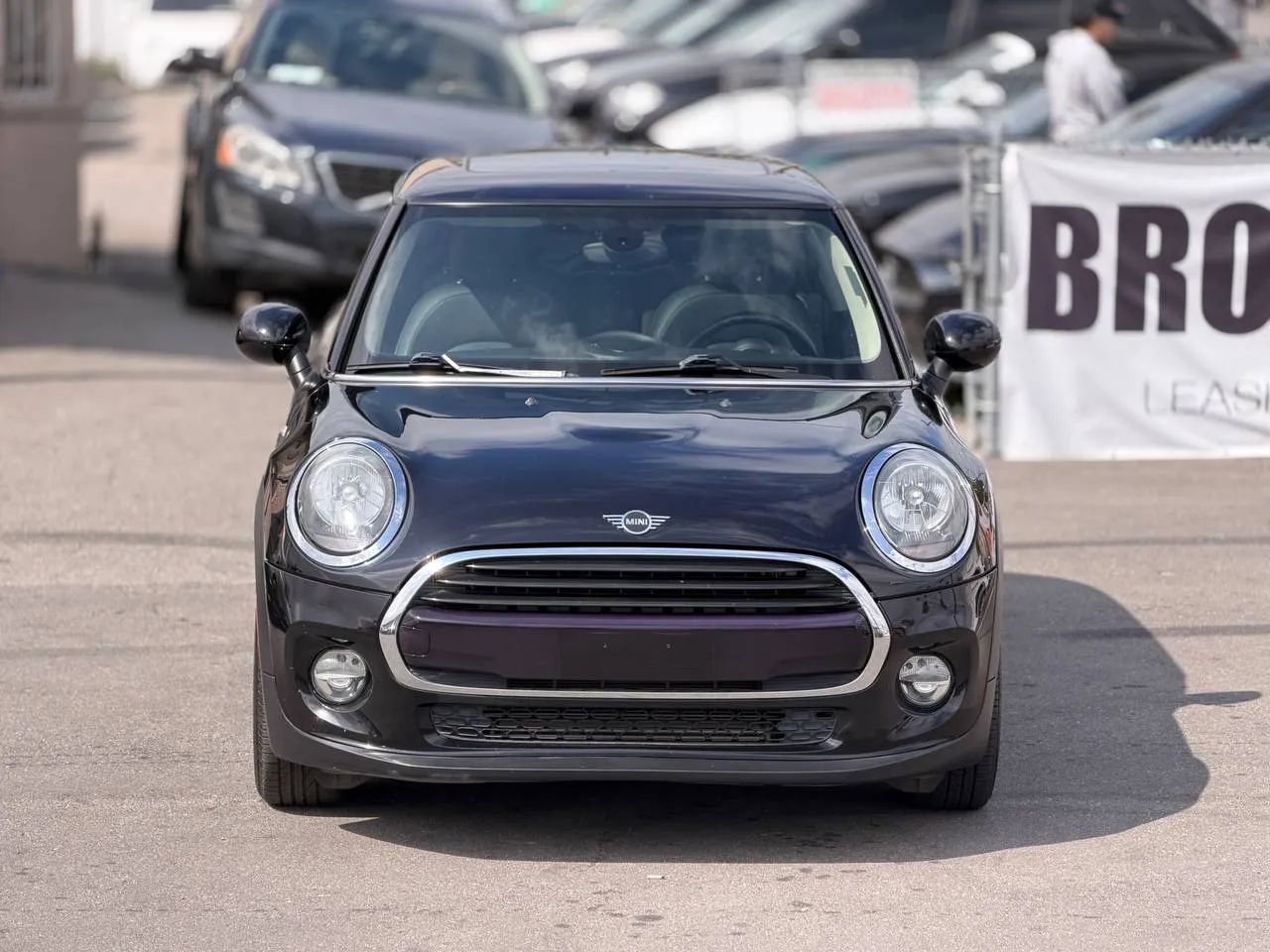 Used 2019 MINI Cooper 2-Door Hardtop image 5