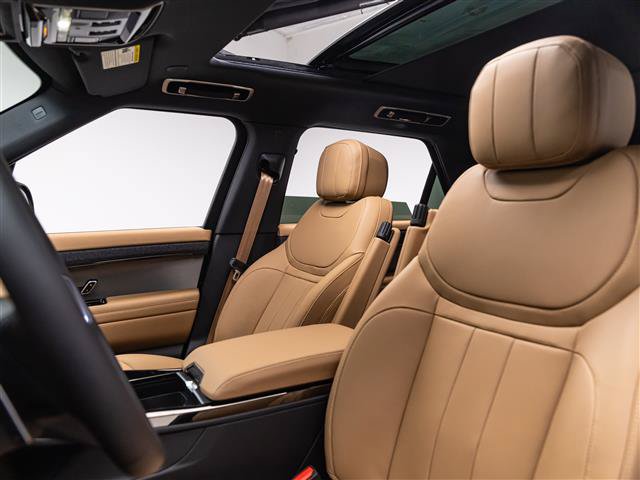 New 2027 Land Rover Range Rover Sport SE AWD/4WD image 15