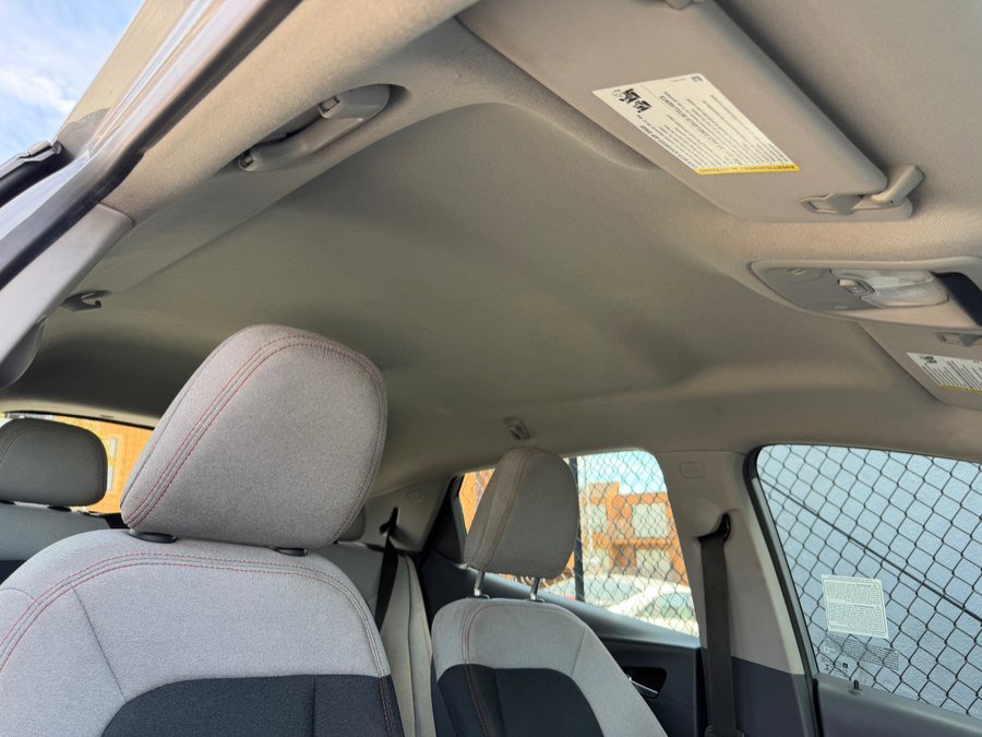 Used 2021 Chevrolet Bolt LT image 30