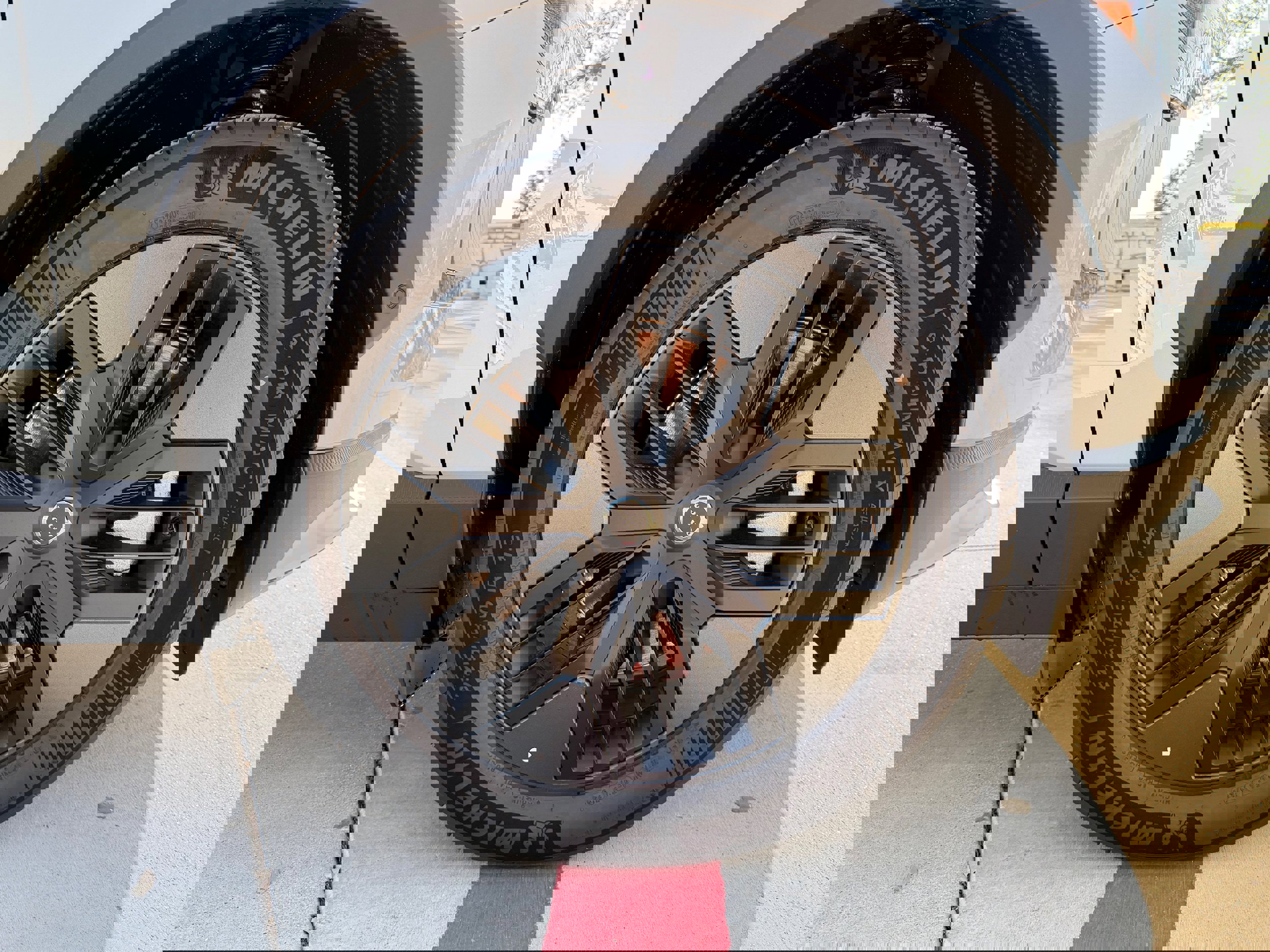 Used 2026 Volvo EX30 Cross Country Ultra w/ Protection Package Premier image 8