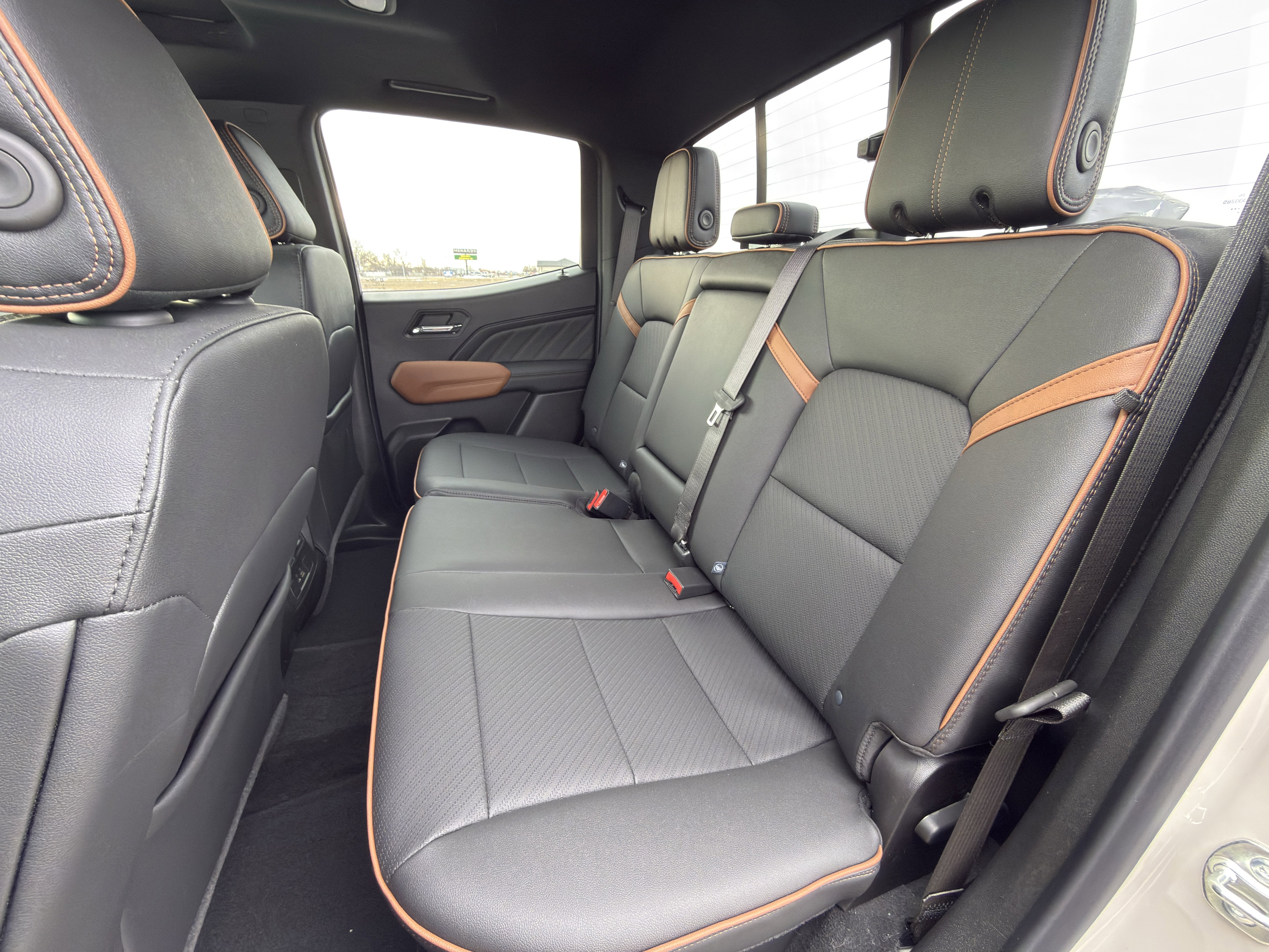 New 2026 GMC Canyon AT4 w/ Technology Plus Package image 17