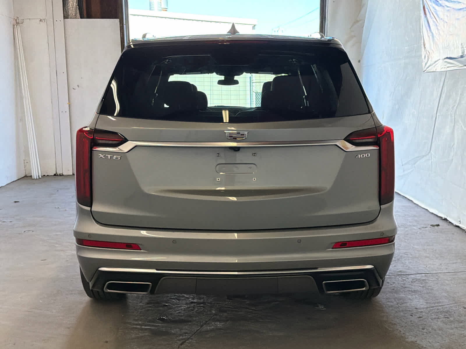 Used 2025 Cadillac XT6 Premium Luxury FWD image 6
