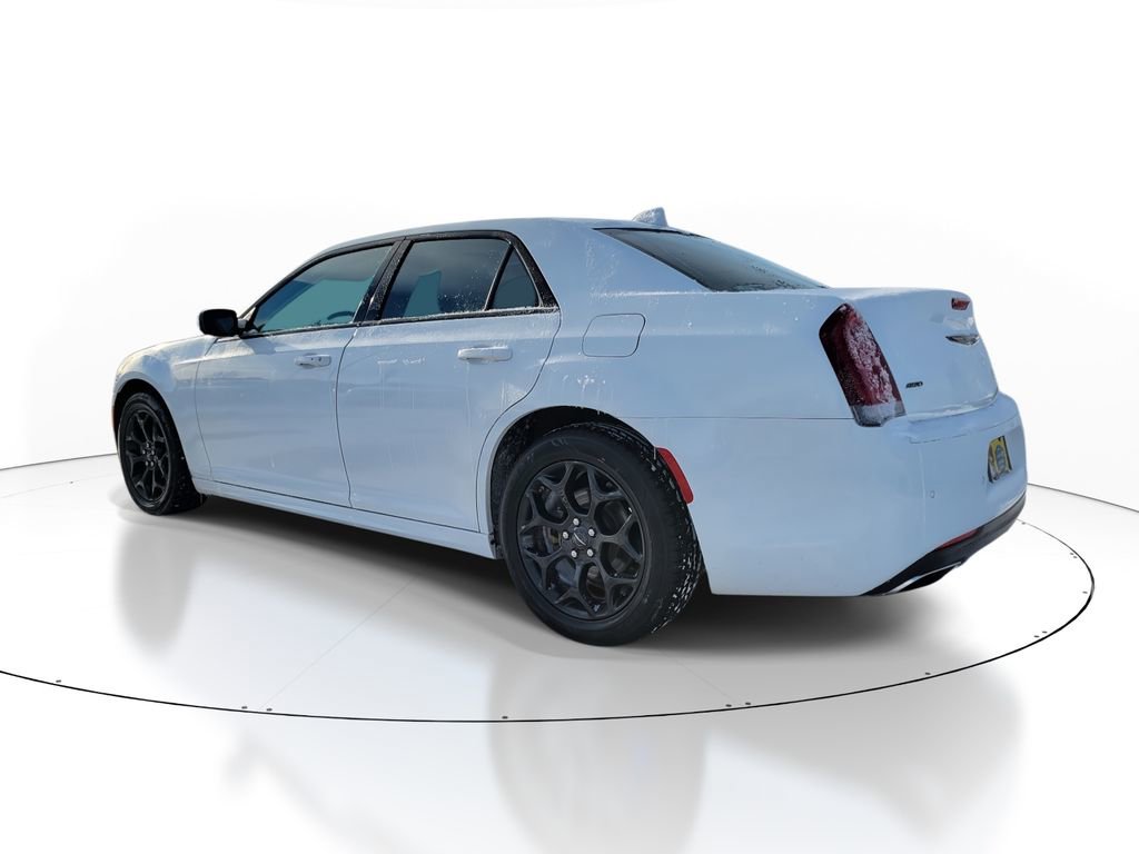 Used 2023 Chrysler 300 Touring L w/ Popular Equipment Group AWD/4WD image 3