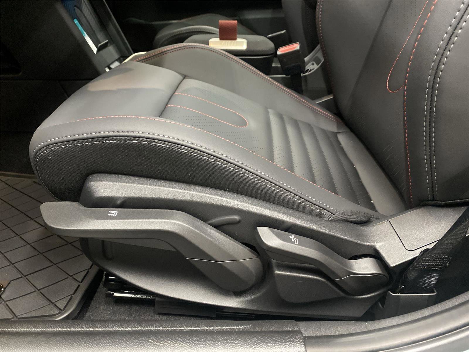 New 2026 MINI Cooper S FWD image 18