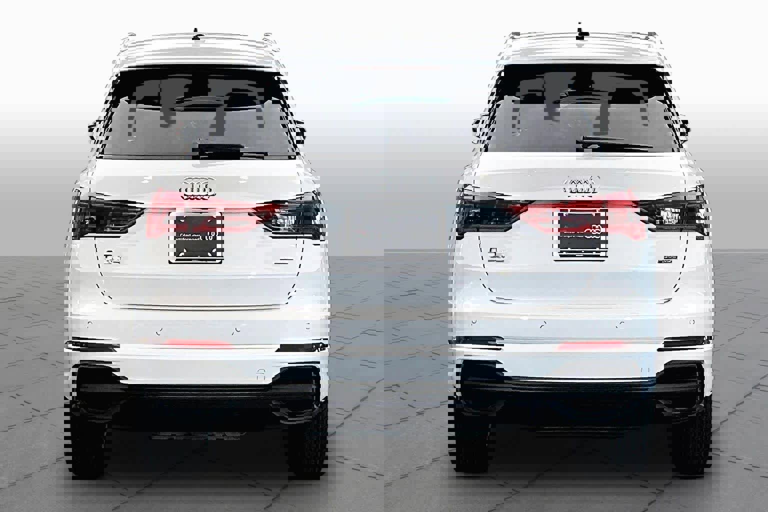 Certified 2025 Audi Q3 2.0T Premium w/ Convenience Package AWD/4WD image 5