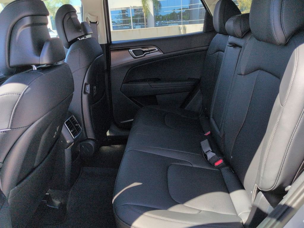 New 2026 Kia Sportage EX image 25