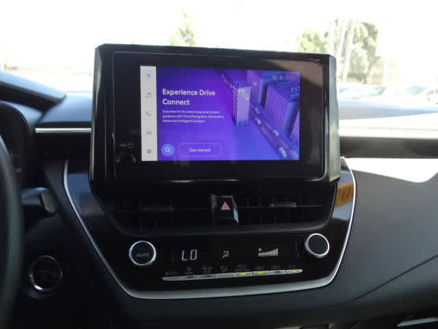Used 2025 Toyota Corolla LE w/ LE Premium Package FWD image 29