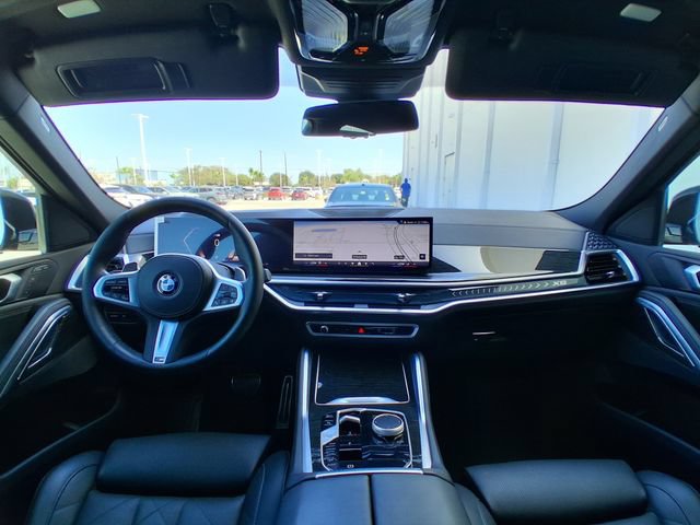 Used 2025 BMW X6 xDrive40i w/ Parking Assistance Package AWD/4WD image 9